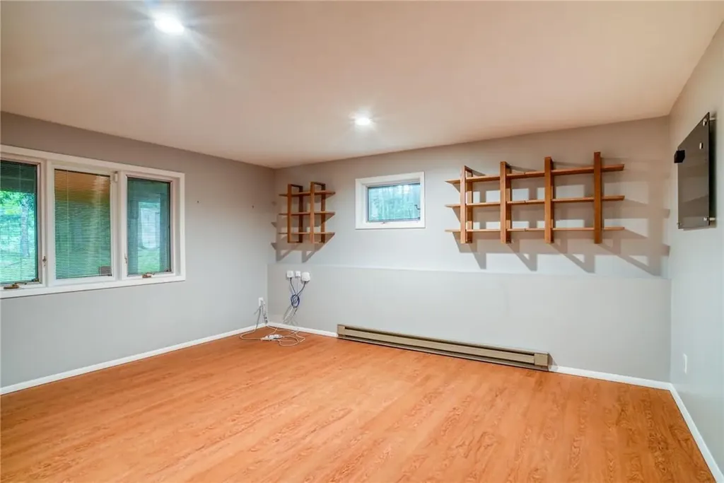 5 Buckingham Circle Rock Hill NY 12775