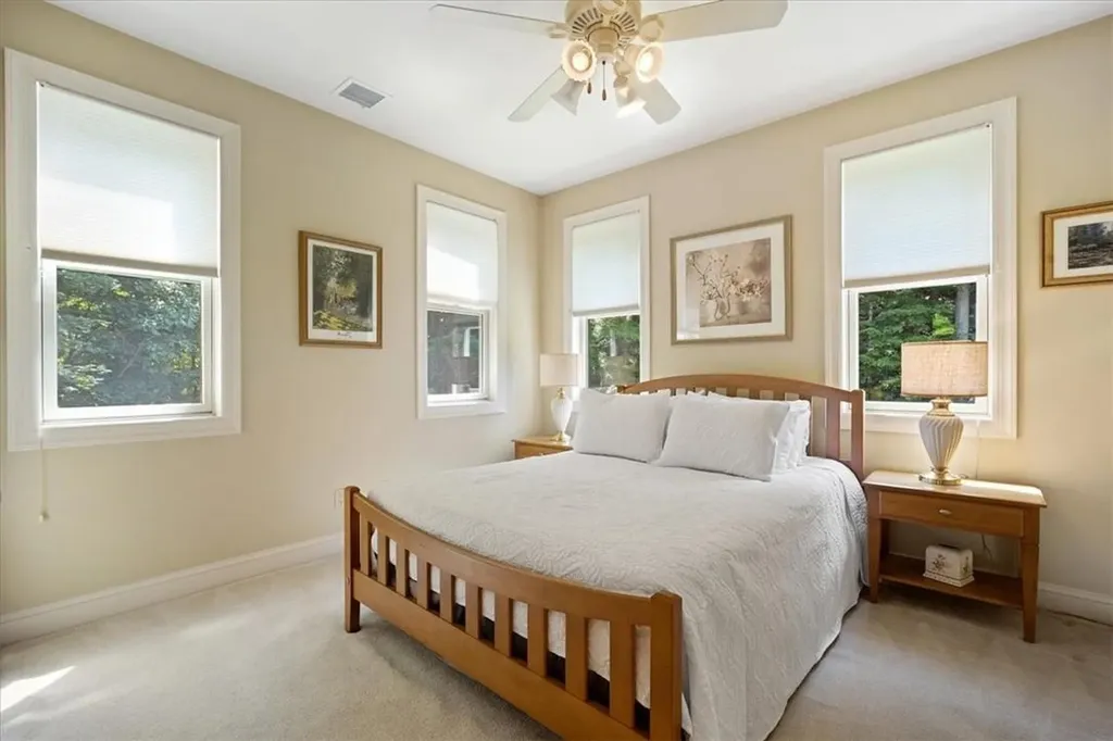 116 Lane Gate Road Cold Spring NY 10516