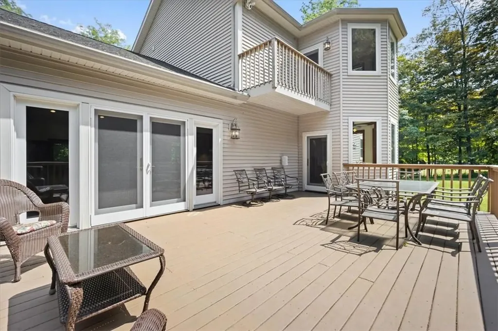 116 Lane Gate Road Cold Spring NY 10516
