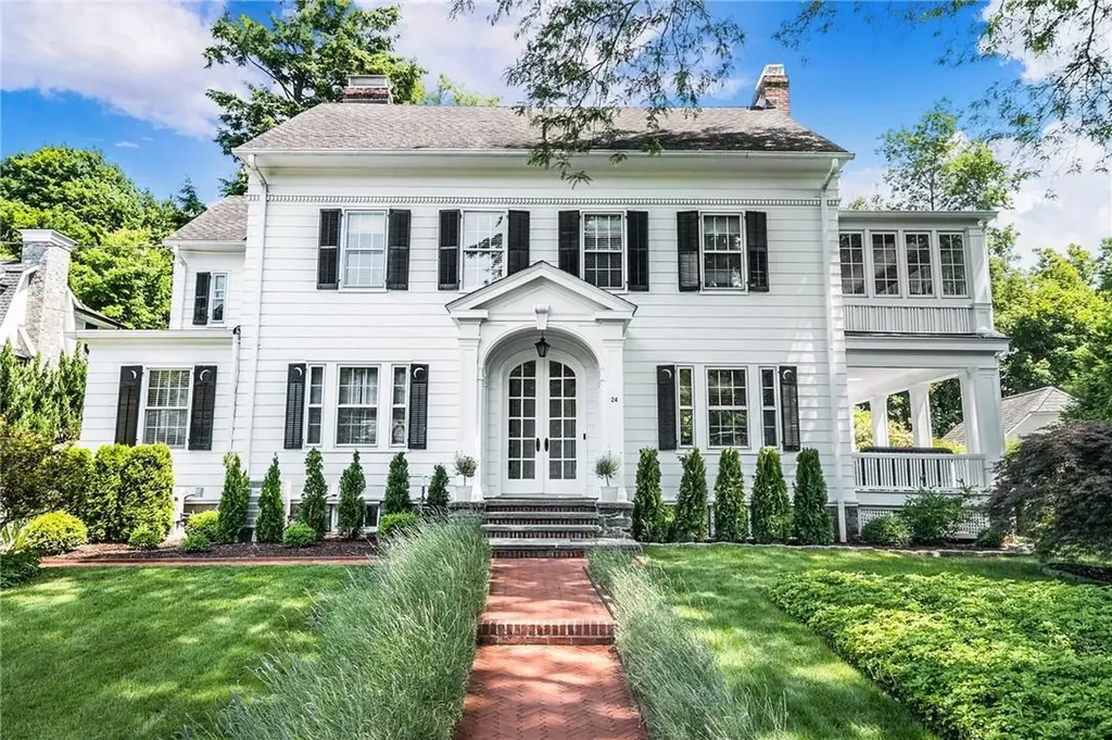 24 Walworth Avenue Scarsdale NY 10583