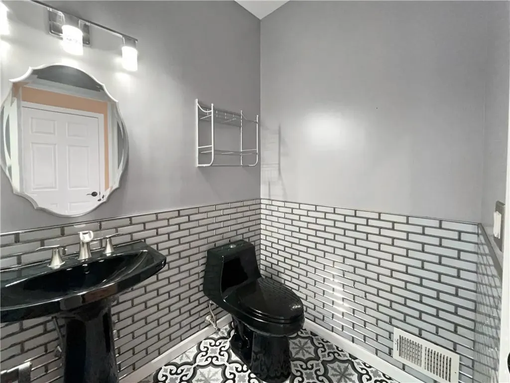 3042 Molly Pitcher Drive New Windsor NY 12553