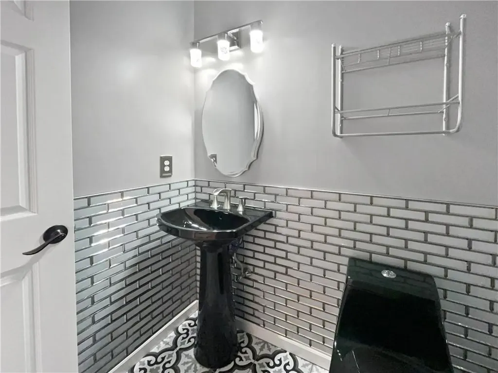 3042 Molly Pitcher Drive New Windsor NY 12553