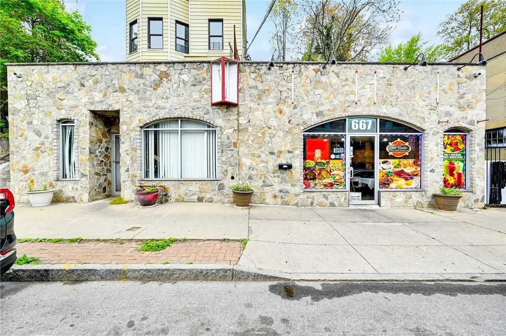 667 Nepprehan Avenue Yonkers NY 10701