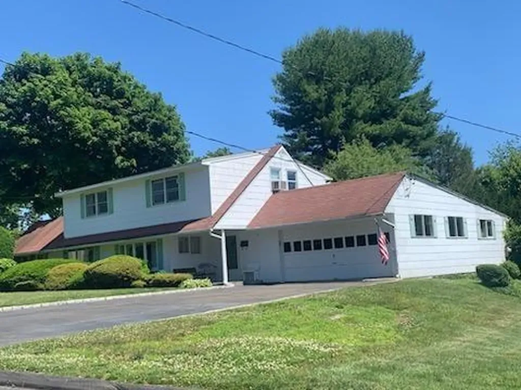 2 Beacon Lane Rye Brook NY 10573