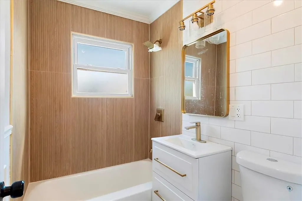 21 Elissa Lane Yonkers NY 10710