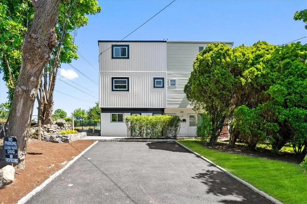 21 Elissa Lane Yonkers NY 10710