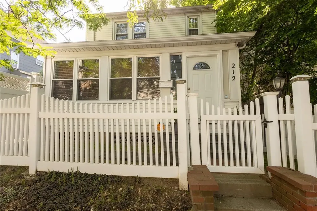 212 N 8th Avenue Mount Vernon NY 10550