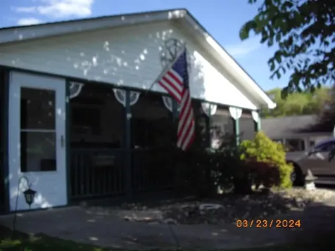 4 Vista Lane Poughkeepsie NY 12603