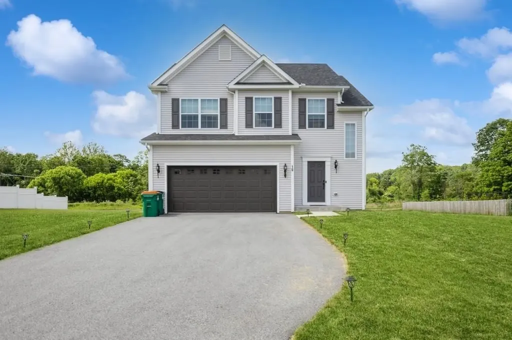 15 Stonewall Circle Poughkeepsie NY 12603