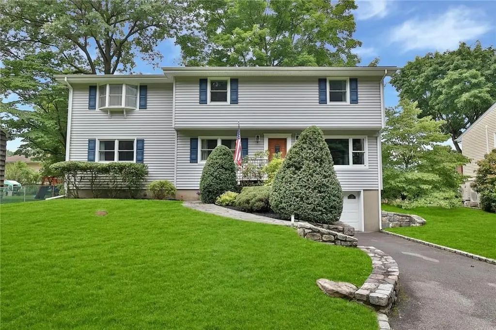 199 Linda Avenue Hawthorne NY 10532
