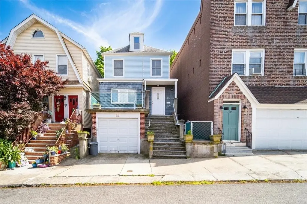 2966 Daniel Street Bronx NY 10461