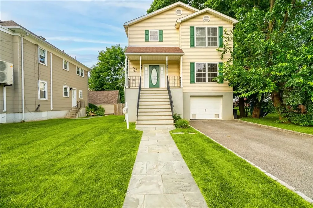 788 Meadow Street Mamaroneck NY 10543