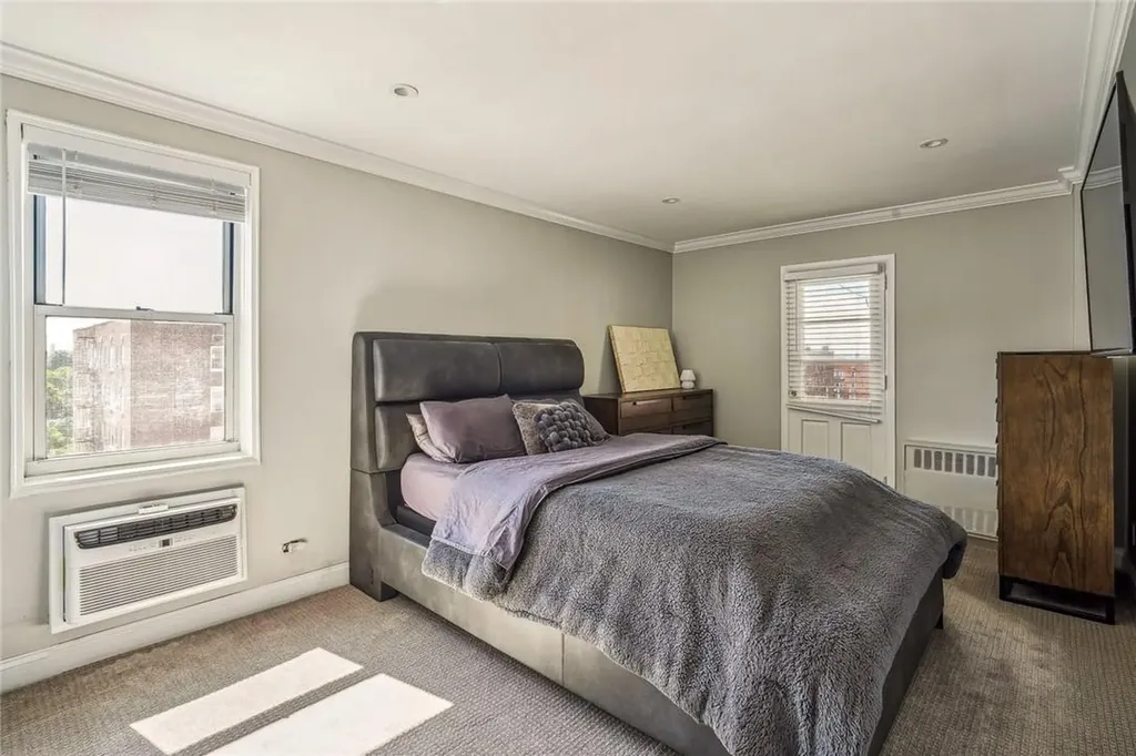 52 Yonkers Terrace Yonkers NY 10704