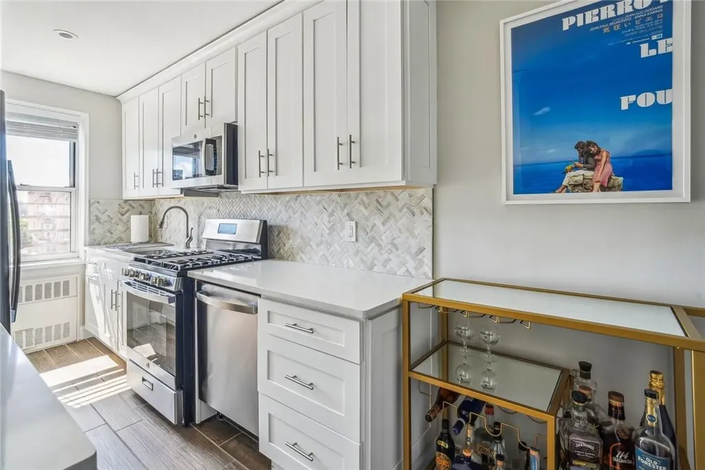 52 Yonkers Terrace Yonkers NY 10704