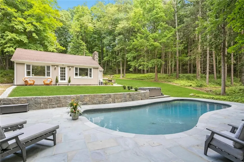 100 Long Ridge Road Bedford NY 10506