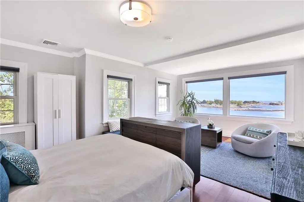 106 Sutton Manor Road New Rochelle NY 10801