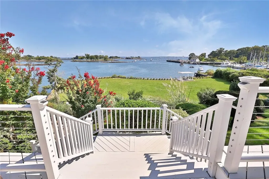 106 Sutton Manor Road New Rochelle NY 10801