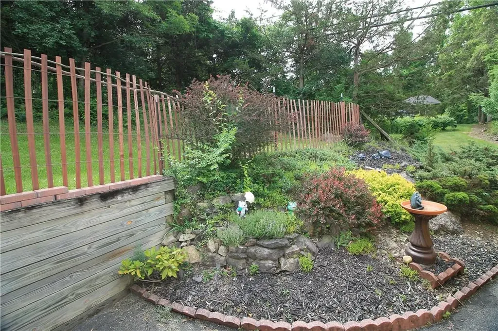 85 King George Road Poughkeepsie NY 12603