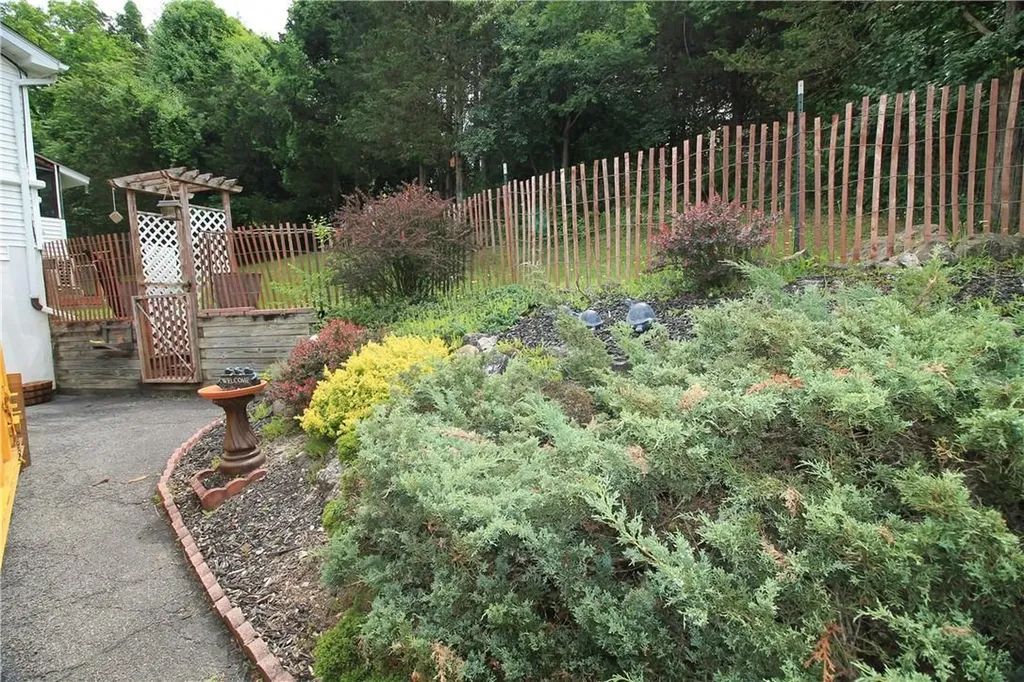 85 King George Road Poughkeepsie NY 12603
