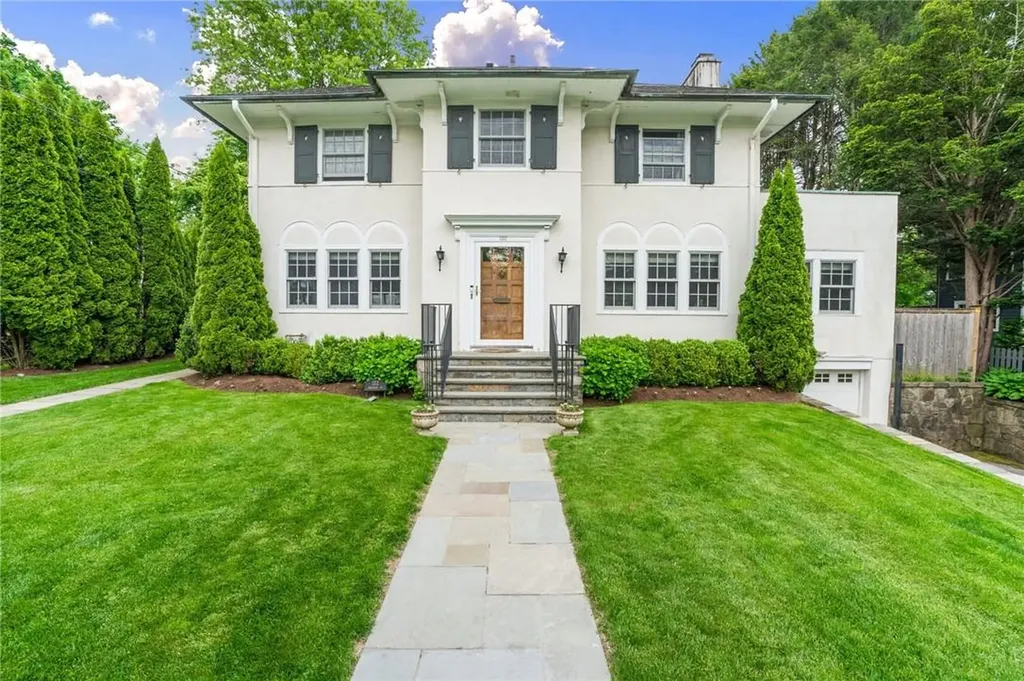 132 Brewster Road Scarsdale NY 10583
