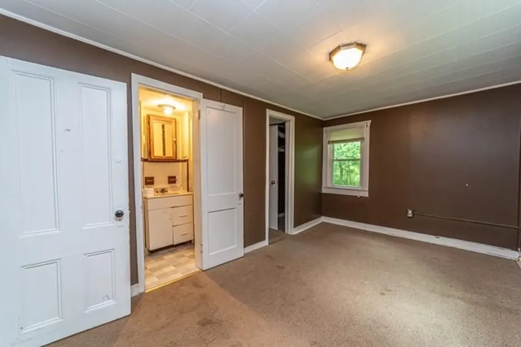 10 Kandy Lane Wallkill NY 12589