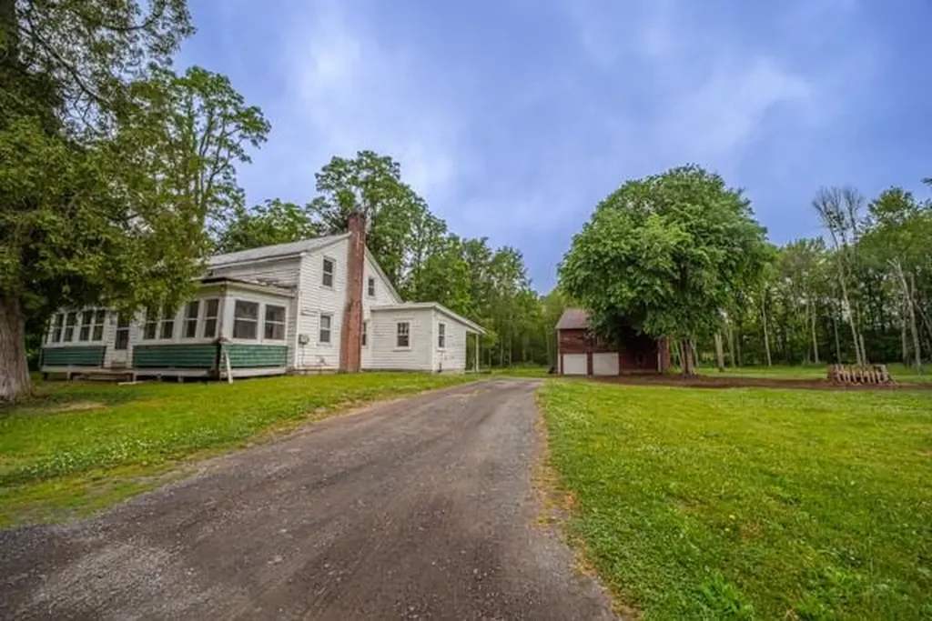 10 Kandy Lane Wallkill NY 12589