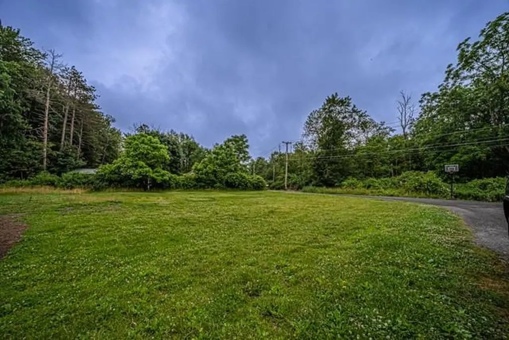 10 Kandy Lane Wallkill NY 12589