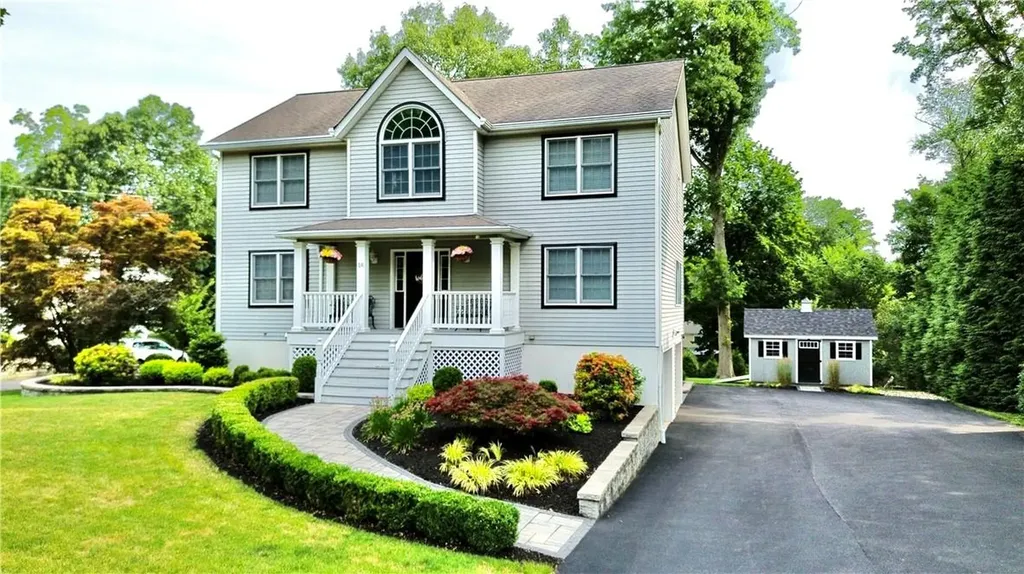 18 Midland Avenue Central Valley NY 10917