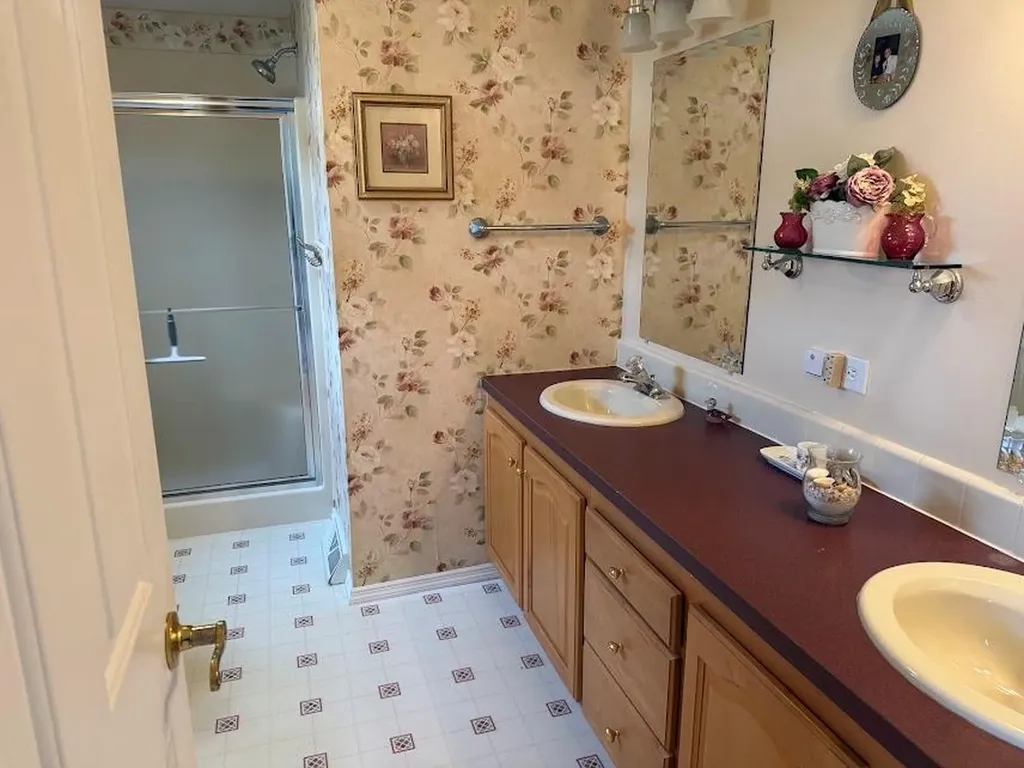 30 Naples Drive Poughkeepsie NY 12603