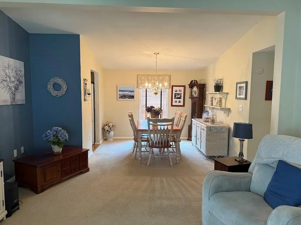 30 Naples Drive Poughkeepsie NY 12603