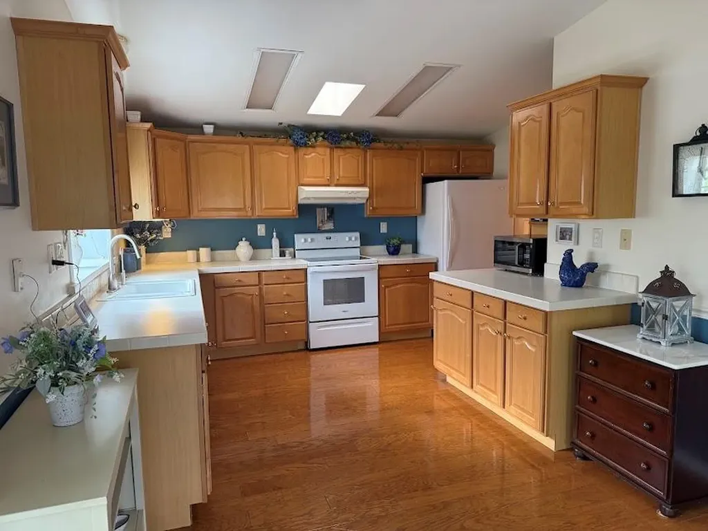 30 Naples Drive Poughkeepsie NY 12603