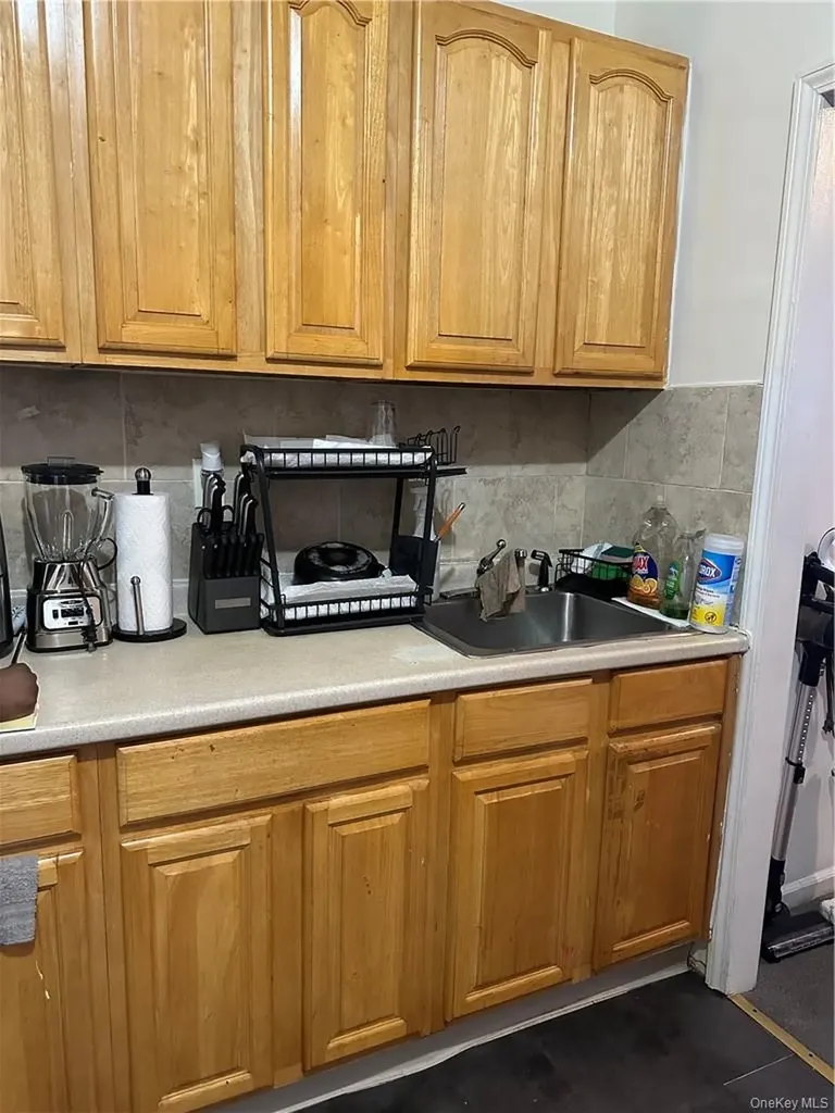 3306 White Plains Road Bronx NY 10467