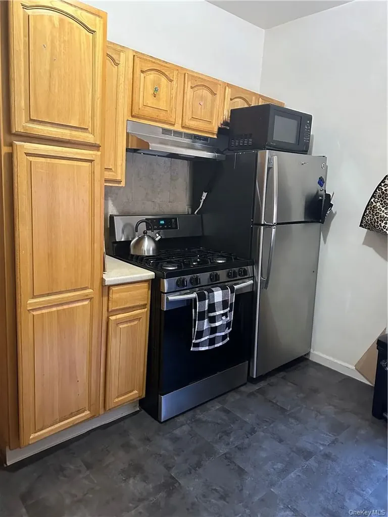 3306 White Plains Road Bronx NY 10467