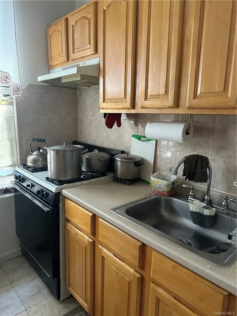 3306 White Plains Road Bronx NY 10467