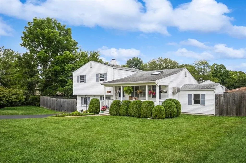 10 Hampshire Road Fishkill NY 12524