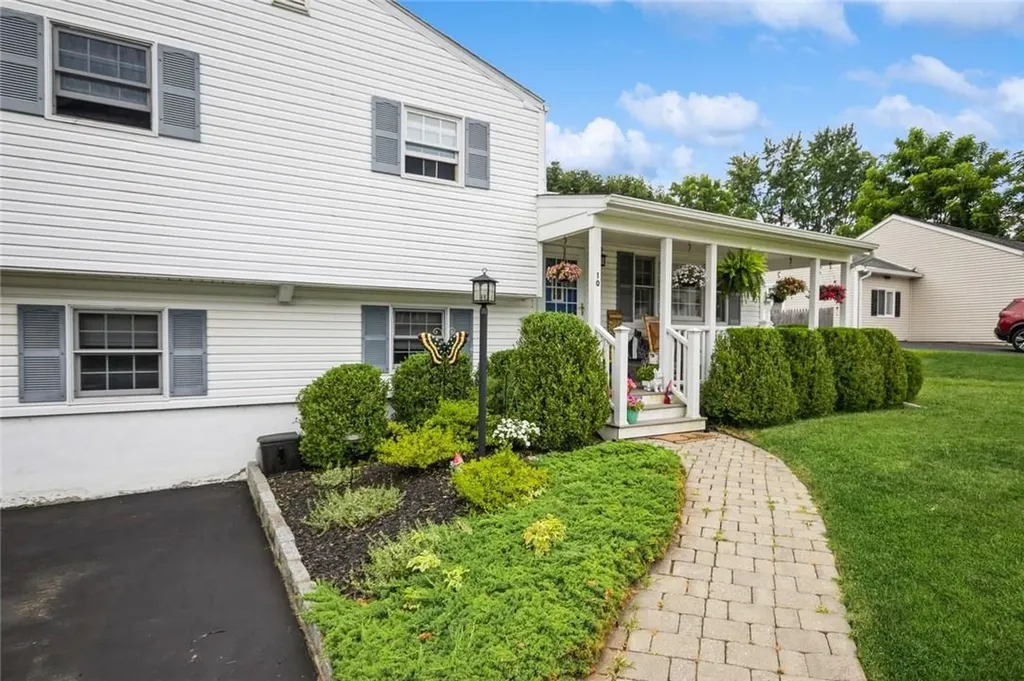 10 Hampshire Road Fishkill NY 12524