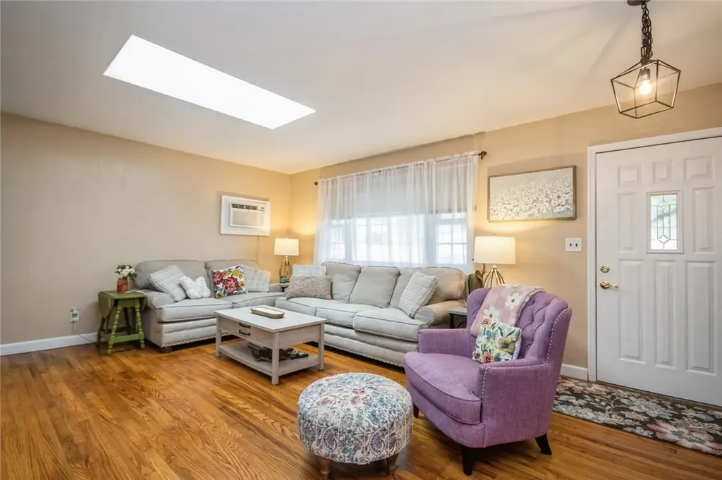 10 Hampshire Road Fishkill NY 12524