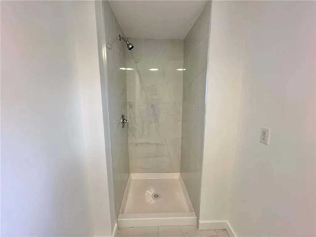 73 Mcewen Street Warwick NY 10990
