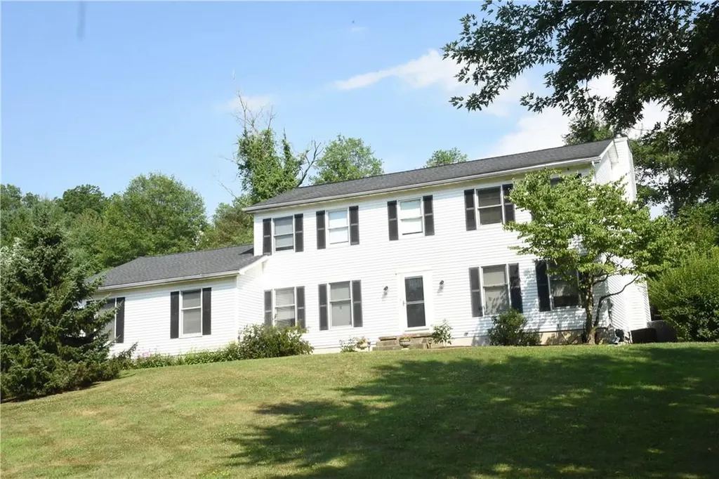 22 Sandi Lane Fishkill NY 12524