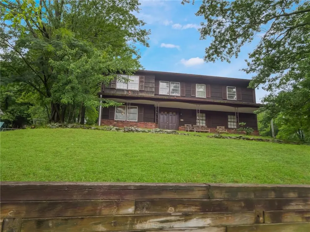 20 Sunny Ridge Road Spring Valley NY 10977