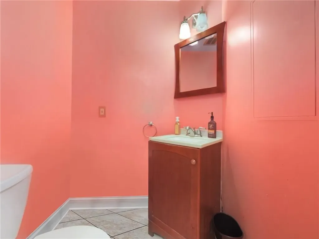 20 Sunny Ridge Road Spring Valley NY 10977