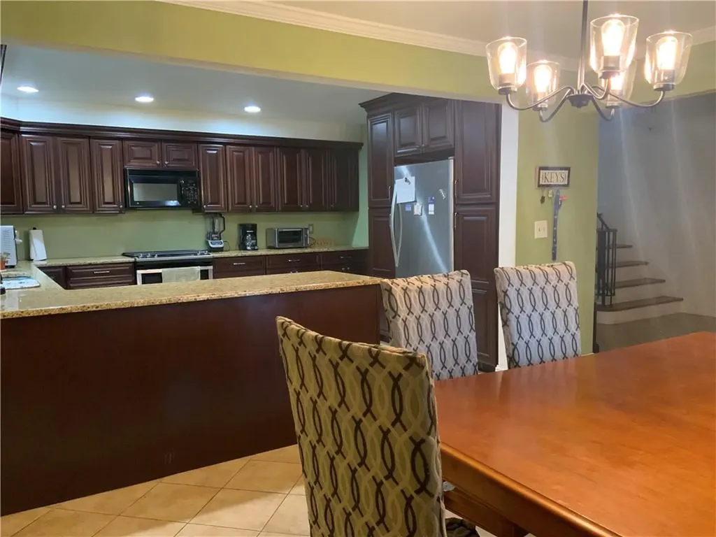 20 Sunny Ridge Road Spring Valley NY 10977