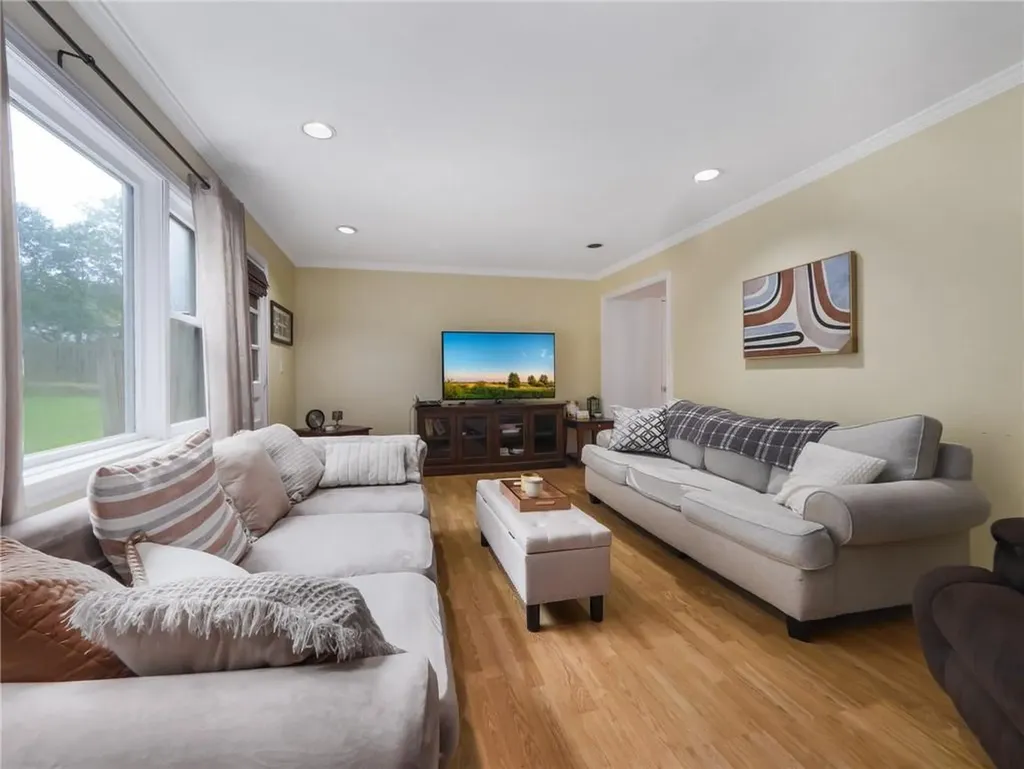 20 Sunny Ridge Road Spring Valley NY 10977
