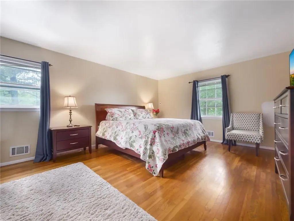 20 Sunny Ridge Road Spring Valley NY 10977