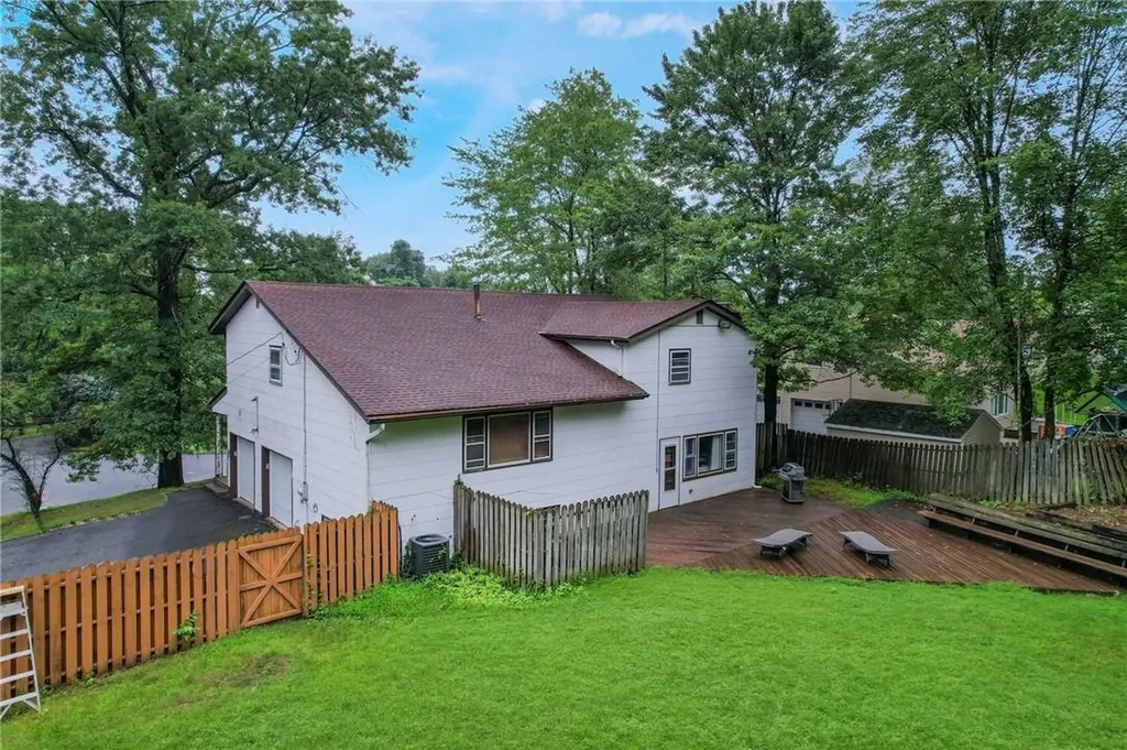 20 Sunny Ridge Road Spring Valley NY 10977