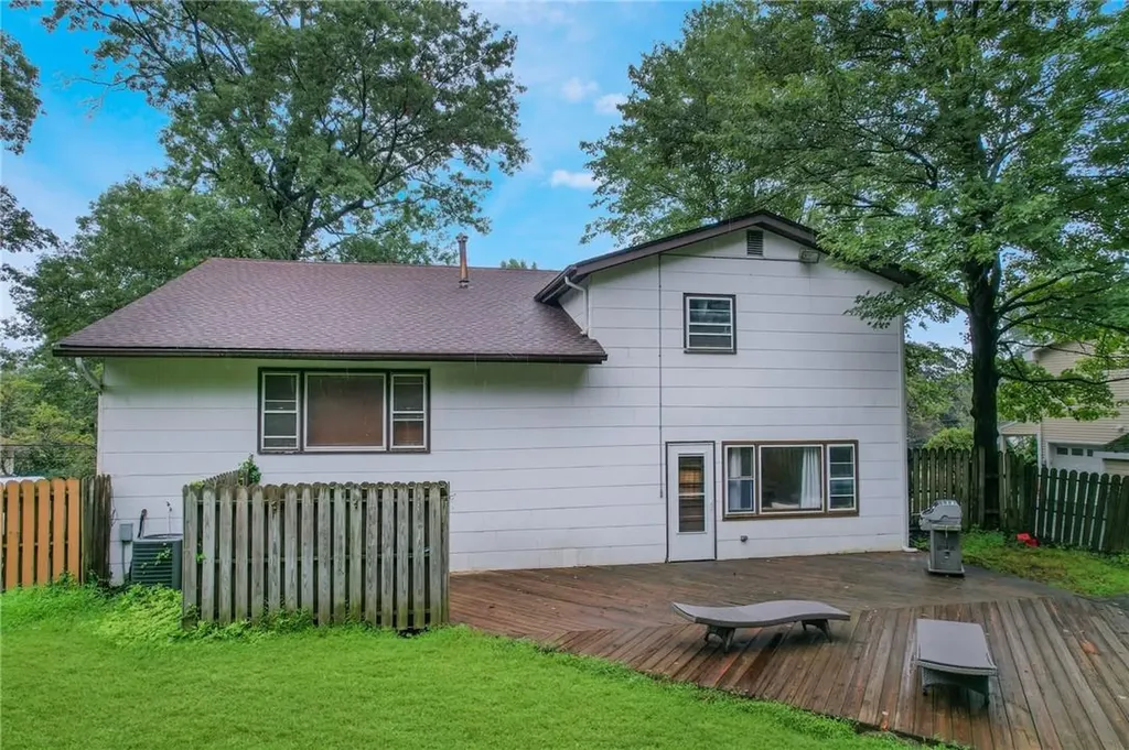 20 Sunny Ridge Road Spring Valley NY 10977