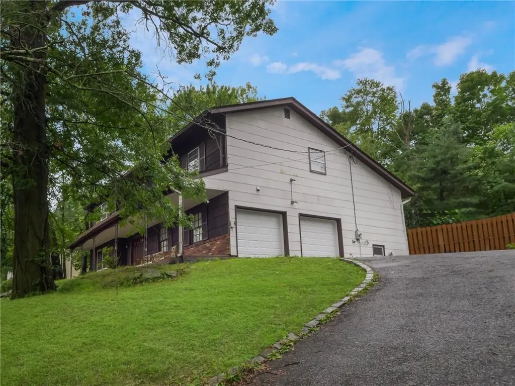 20 Sunny Ridge Road Spring Valley NY 10977