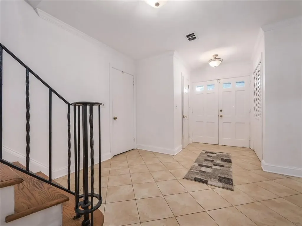 20 Sunny Ridge Road Spring Valley NY 10977