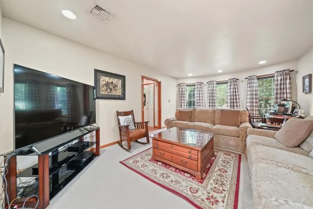 147 Clark Road Goshen NY 10924