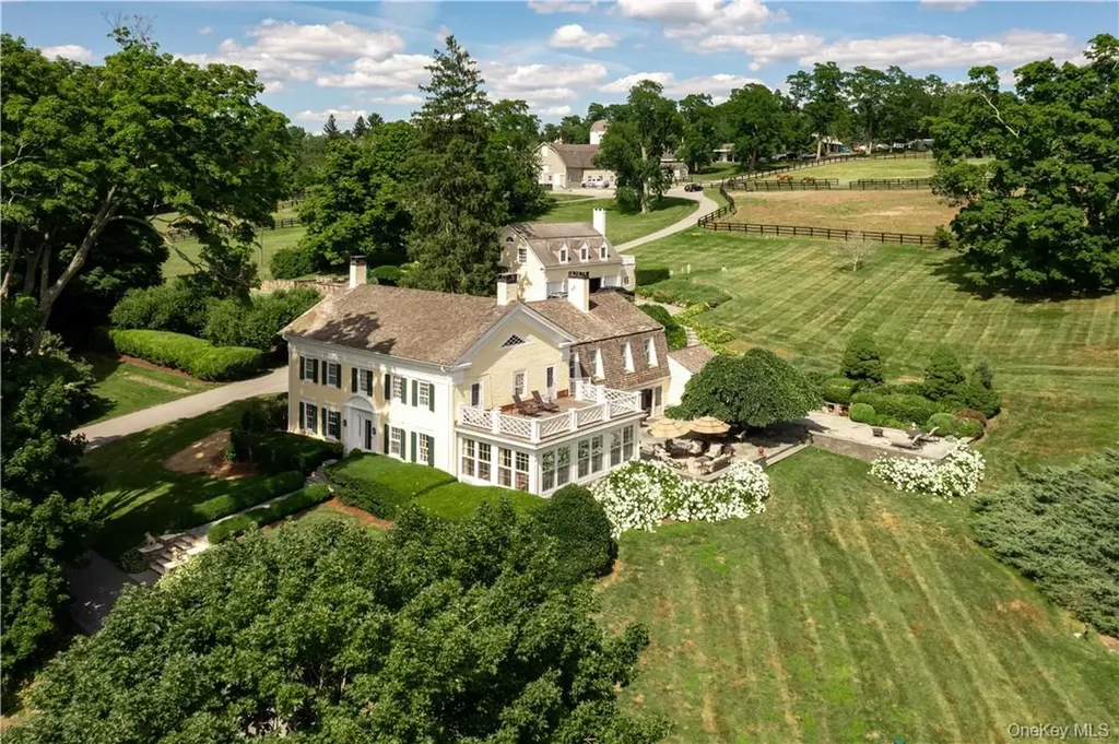 20 Smithfield Way Amenia NY 12501